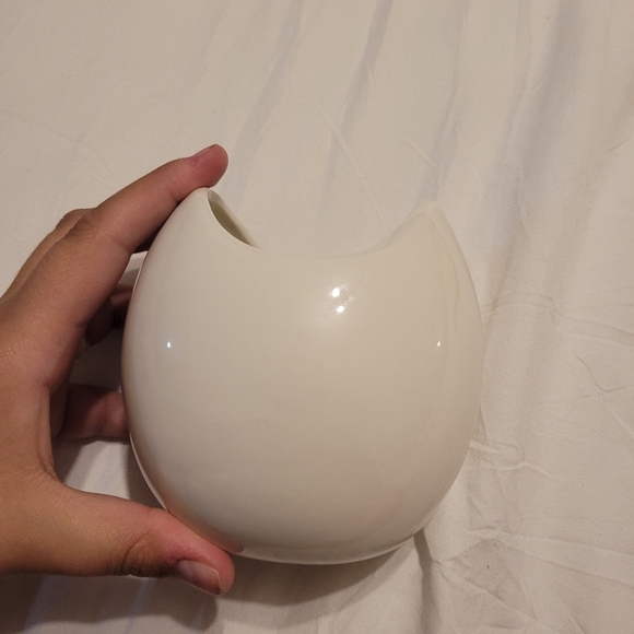 Subtle cat planter - Picture 5 of 5